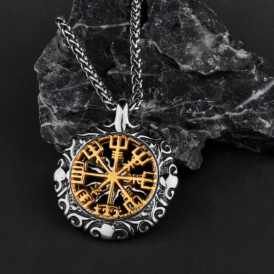 Collier Viking Vegvísir